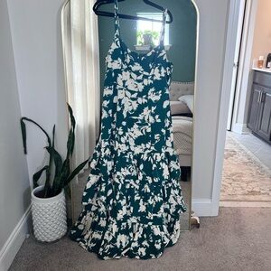 Abercrombie maxi dress ruffled bottom